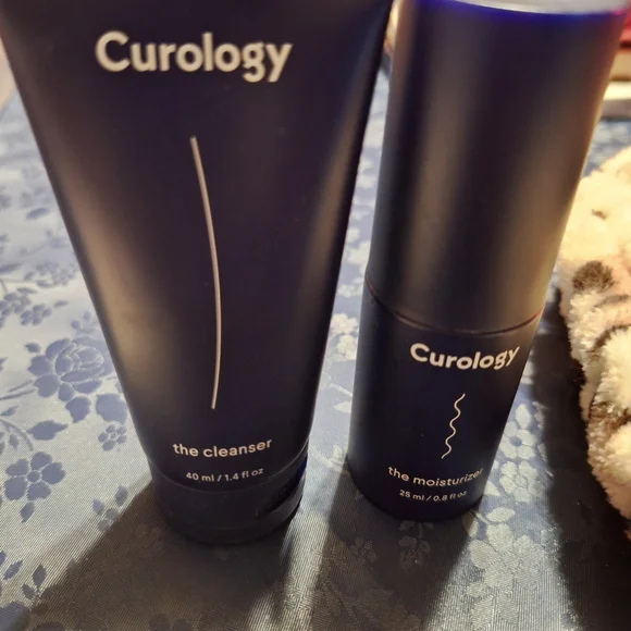 Curology Skincare Set - Cleanser and Moisturizer - Picture 1 of 8
